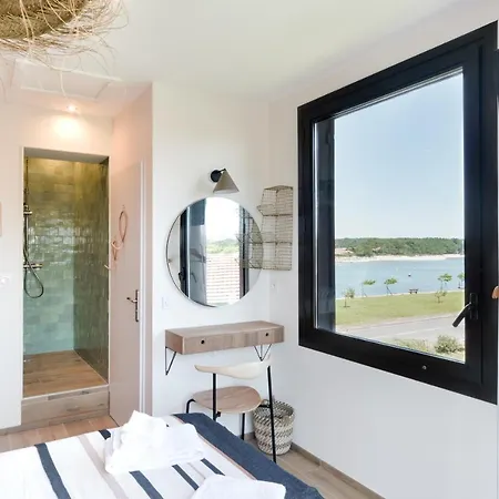 Hotell Single Fin & 2*