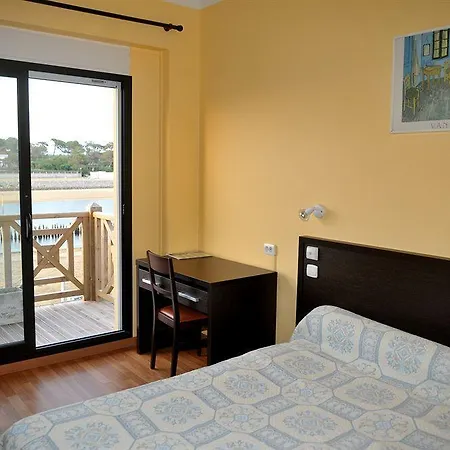 Single Fin & Hotell
