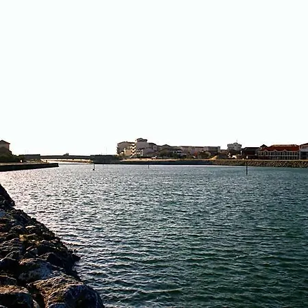 Single Fin & Hotel Mimizan-Plage