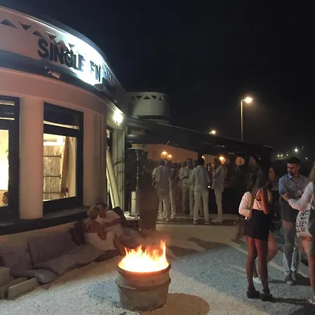 Single Fin & Hotel Mimizan-Plage