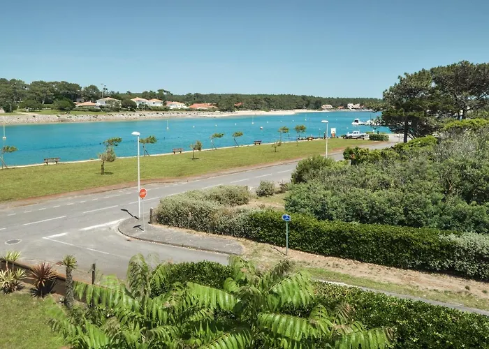 Single Fin & Hotel Mimizan-Plage