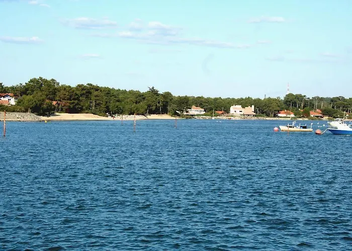 Single Fin & Ξενοδοχείο