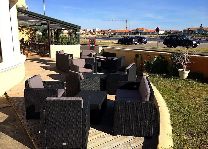 Hotel Single Fin & 2*